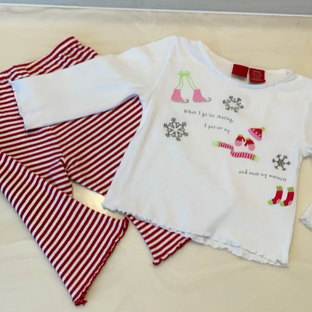 Christmas pants & top 12-18 mo. Long sleeve toddler Old Navy & Children’s place